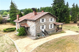 propriete à la vente -   16150  CHABANAIS, surface 340 m2 vente propriete - UBI484376018